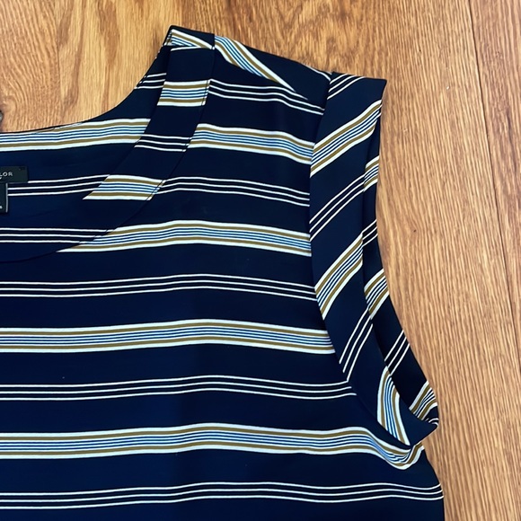 Ann Taylor Sheer Blue Stripes Top Size Small - Picture 4 of 5
